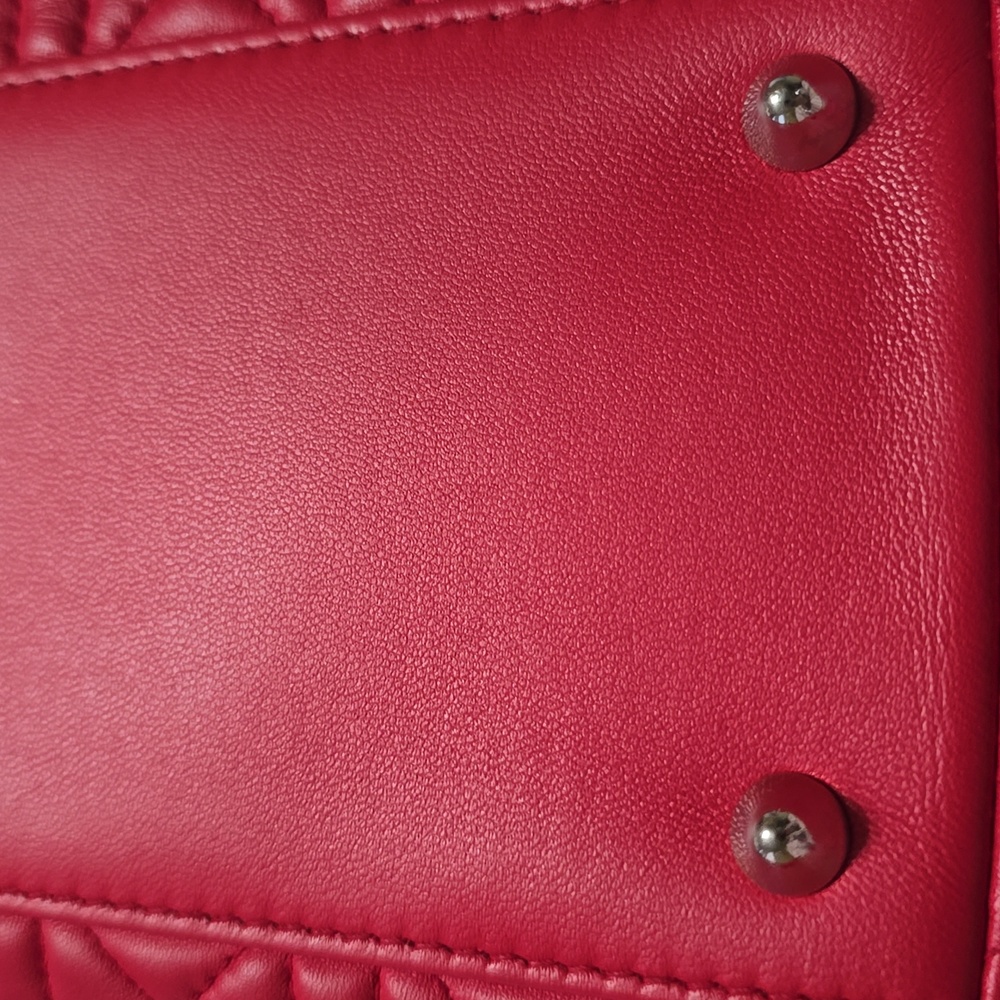 Like NEW!!! Christian Dior Lady Dior Bag Cannage Quilt Lambskin Medium - Picture 9 of 16